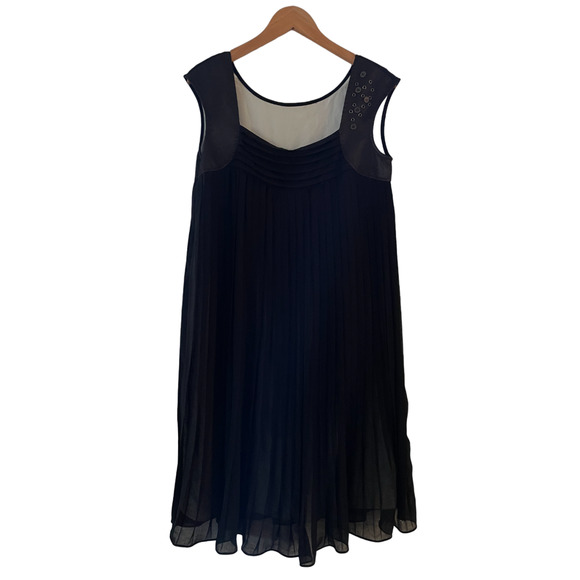 Meneser Dresses & Skirts - Meneser Grommet Button Embellished Pleated Shift Dress